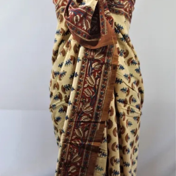 Versatile Fan India Print Sarong, 45 x 70 Inches - Picture 2 of 5